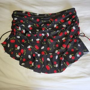 💚 Torrid cherry bikini skirt w/ drawstring sides